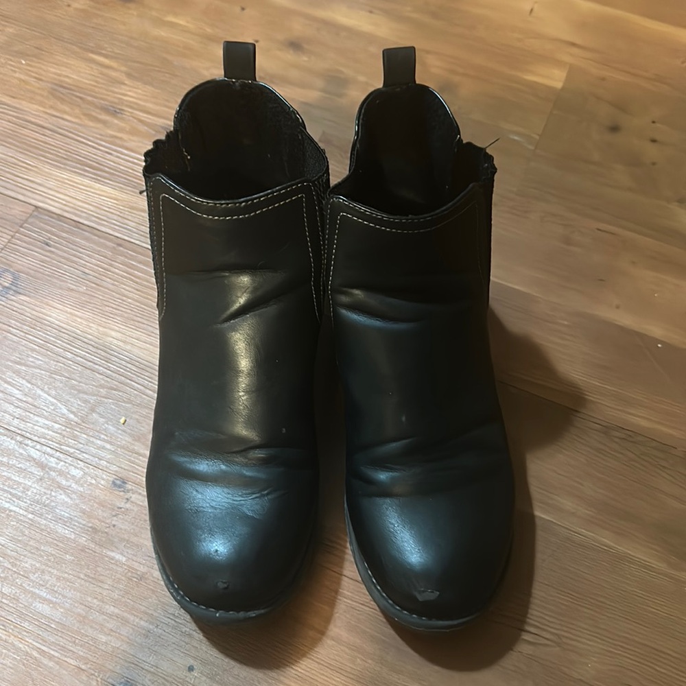 East land ankle booties